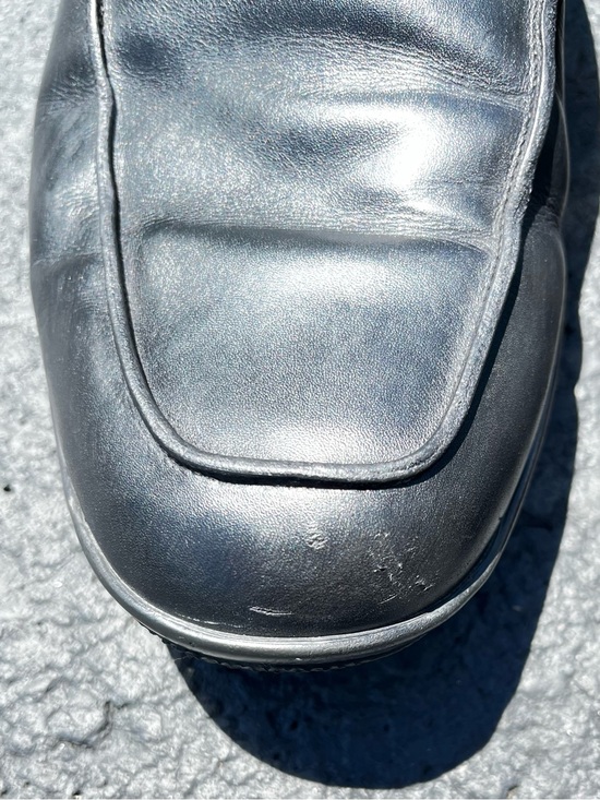 Prada Linea Rossa black leather loafers classic slip-on design Round Toes 7.5M